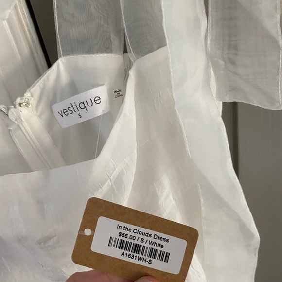 In The Clouds dress from Vestique, never worn, perfect condition - Picture 3 of 3